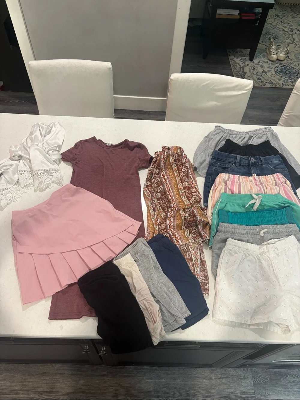 8 girls lot - 22 peice